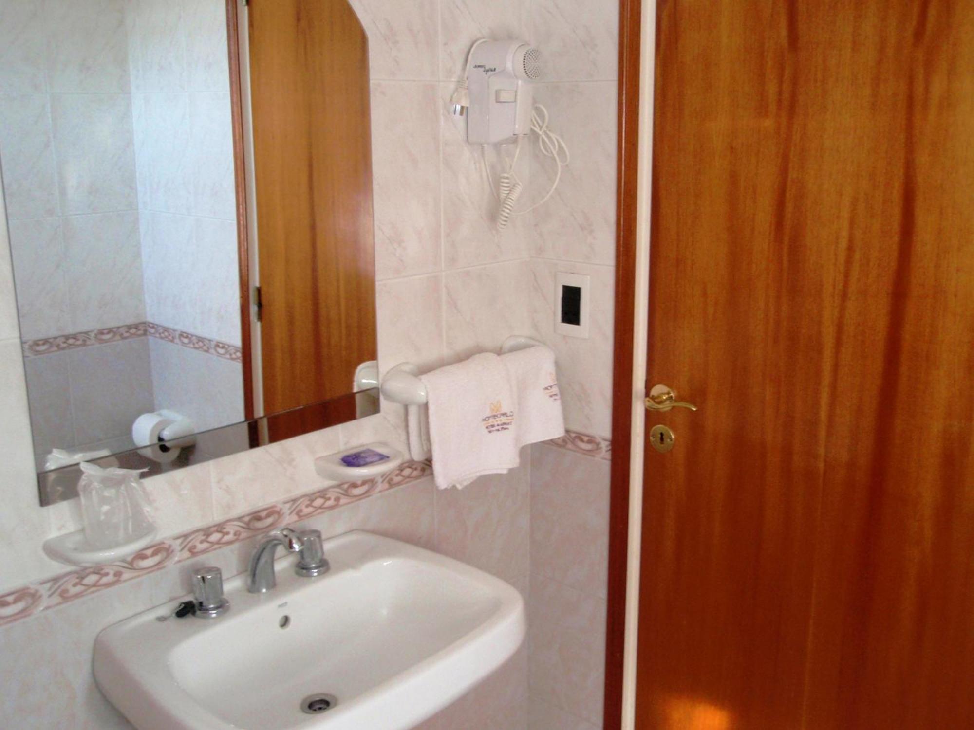 מר דל פלאטה Montecarlo Hotel & Apart מראה חיצוני תמונה