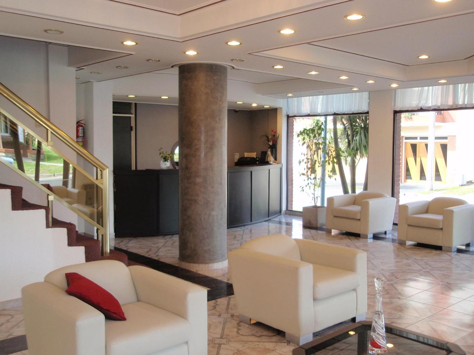 מר דל פלאטה Montecarlo Hotel & Apart מראה חיצוני תמונה